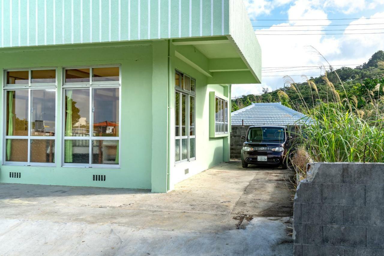 Deluxe Room 130平米 Urumahotel Buitenkant foto